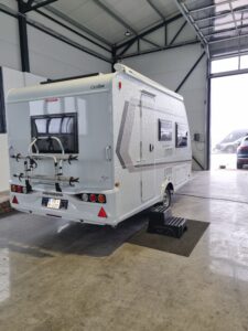 Dopĺňame nový karavan Weinsberg 400 QDK 2024